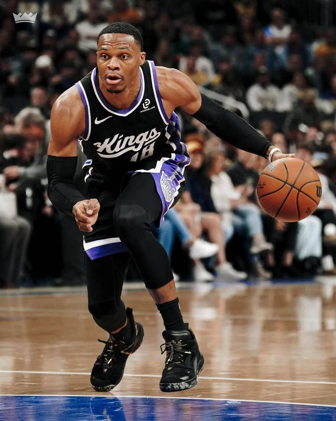 世体：费兰的出色表现让巴萨内部讨论是否要大手笔买前锋（世体：费兰状态火热，巴萨权衡是否还要豪掷重金引进前锋）