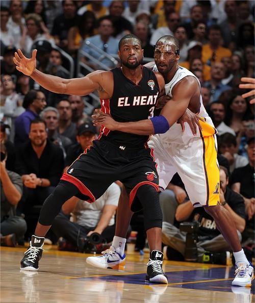 亚冠2东亚区形势：6队出线大阪钢巴、浦项铁人在列，国安出局（亚冠东亚区格局：六队晋级，大阪钢巴与浦项铁人在列，国安无缘出线）