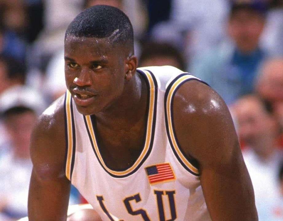 索尔斯克亚：安切洛蒂曾打趣说不想执教曼联，那儿的压力太大（索尔斯克亚称安切洛蒂曾笑言不会执教曼联：压力太大）