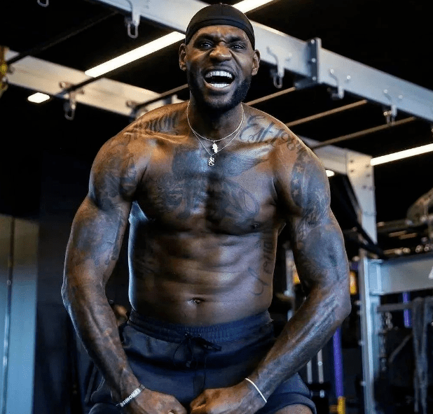 意甲第十四轮：阿莱格里的米兰在都灵争夺榜首（意甲第14轮：阿莱格里率米兰客战都灵冲击榜首）